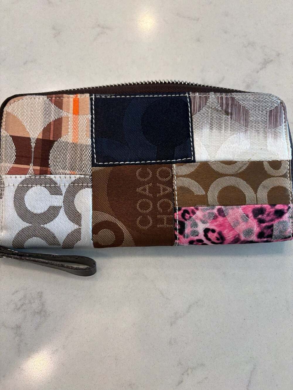 Vintage Y2K Coach Holiday Patchwork Zip Around Long Wallet